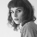 Anne Henry - profile image.